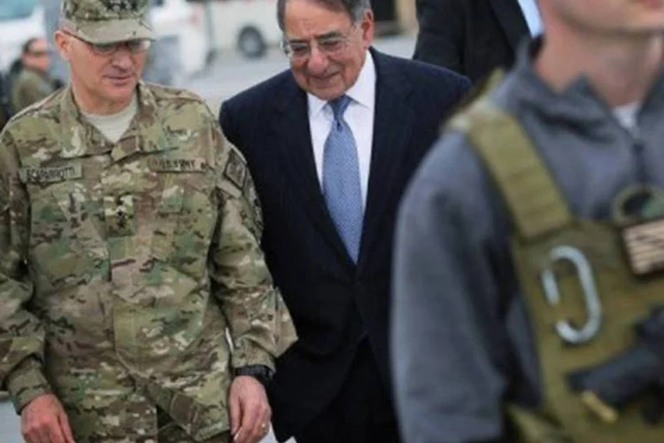 Leon Panetta visita tropas em Cabul, no Afeganistão
 (Scott Olson/AFP)