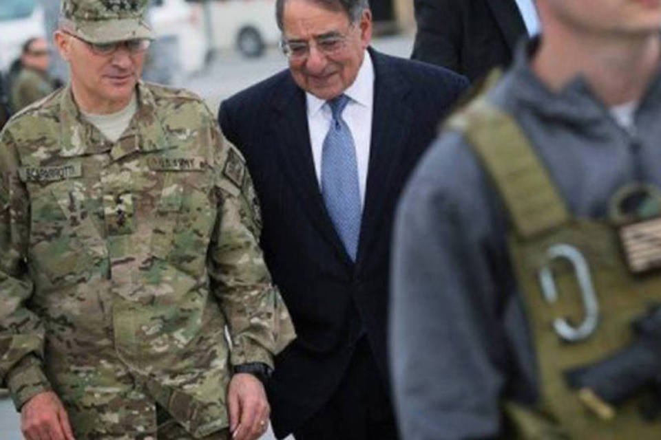 Ataque a consulado na Líbia foi "terrorismo", diz Panetta
