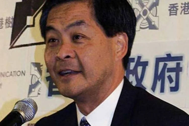 Em junho, Leung Chun-yin sucederá Donald Tsang e será o quarto chefe do Executivo local desde a devolução de Hong Kong a Pequim (Wikimedia Commons)