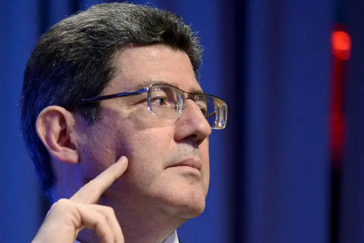 
	Joaquim Levy, ministro da economia, indicou a senadores que concorda com uma redu&ccedil;&atilde;o da meta do atual 1,1% para 0,6%
 (REUTERS/Mike Theiler)