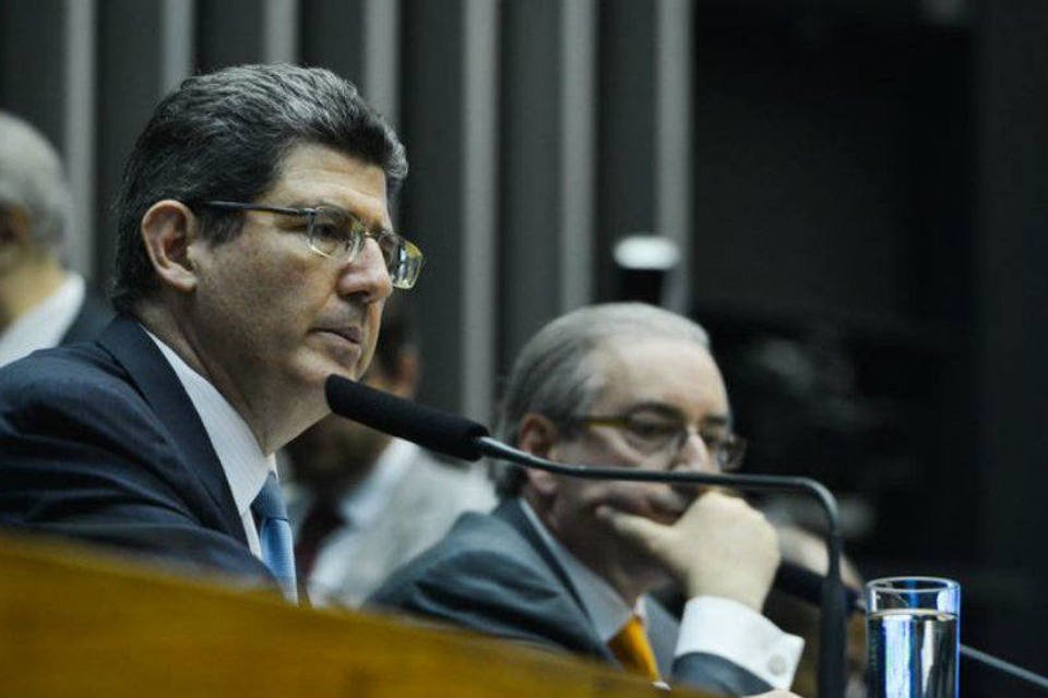Levy pede empenho do Congresso em aprovar Orçamento de 2016
