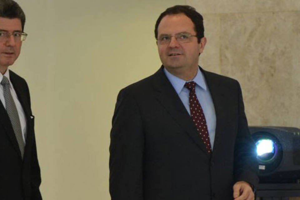 Barbosa afirma que foco continua a ser o reequilíbrio fiscal