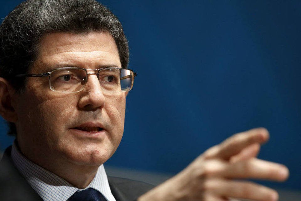 Brasil pode perder grau de investimento, admite Levy