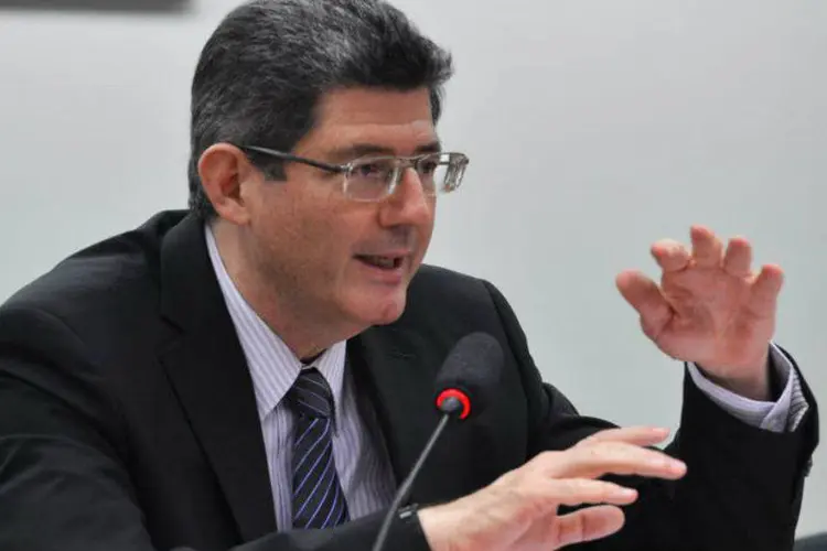
	Joaquim Levy: o ministro ressaltou as iniciativas para mudan&ccedil;as na legisla&ccedil;&atilde;o nacional e a amplia&ccedil;&atilde;o para cobertura de monitoramento de sat&eacute;lites, al&eacute;m da colabora&ccedil;&atilde;o do setor privado, como dos bancos, nesse tema
 (Valter Campanato/Agência Brasil)