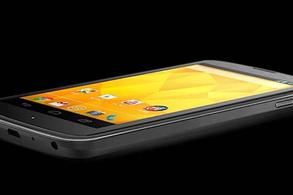 Smartphone Google Nexus 4 será lançado no Brasil no dia 27
