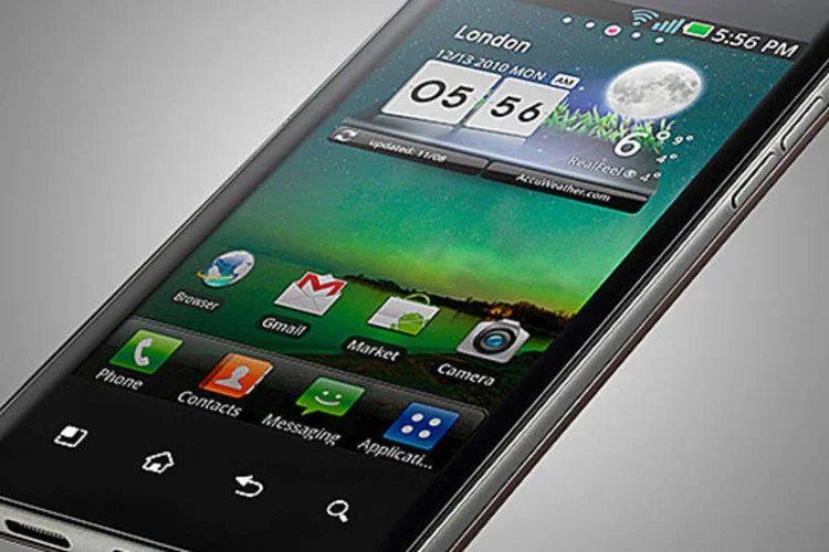 Modelo de celular da LG: empresa revê sua operação de celulares no Brasil (Divulgação)