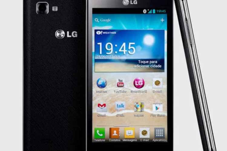 
	LG Optimus: al&eacute;m de divulgar o rumor pela internet, o jovem distribuiu panfletos com informa&ccedil;&atilde;o falsa sobre a suposta explos&atilde;o da bateria do smartphone
 (LG)