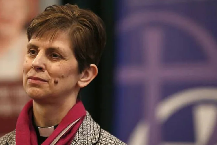 Libby Lane: reverenda, de 48 anos, mãe de dois filhos, foi nomeada a nova bispa de Stockport, no norte da Inglaterra (Phil Noble/Reuters)