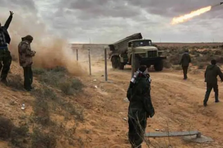A violência na Líbia causou a queda da nota do país (Getty Images)
