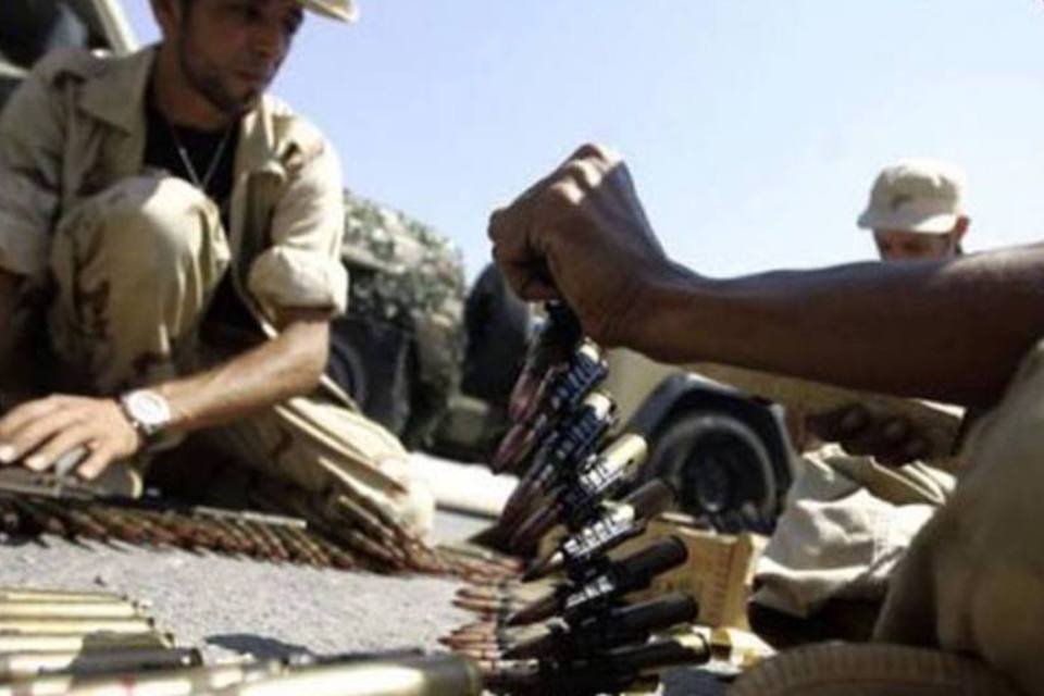 Violenta resposta dos kadafistas em Bani Walid; CNT amplia cerco a Sirte