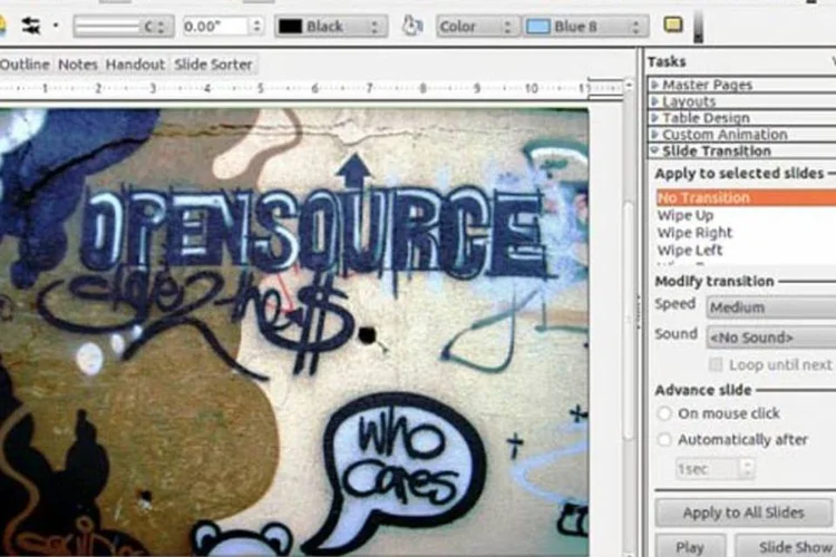 O LibreOffice inclui processador de textos, planilha, banco de dados, editor de apresentações (na imagem) e um aplicativo para desenhos (Reprodução)