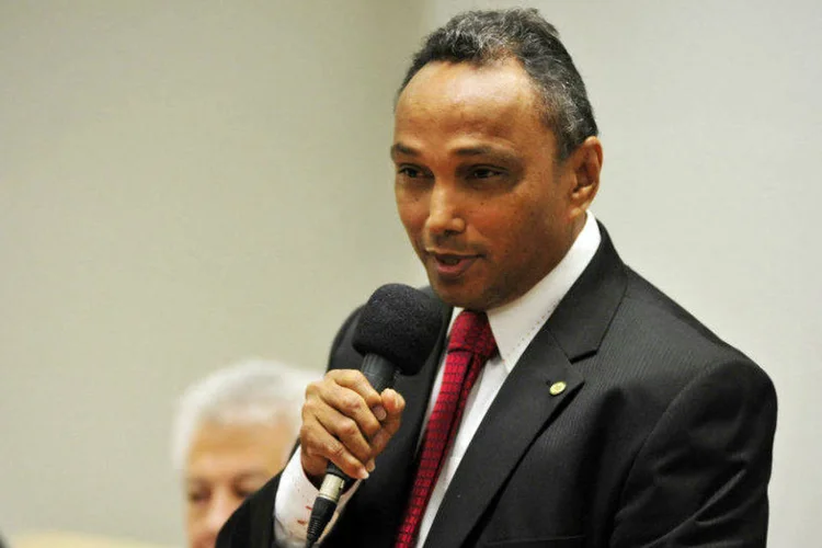
	O l&iacute;der do PT na C&acirc;mara dos Deputados, deputado Sib&aacute; Machado (AC)
 (Zeca Ribeiro/Câmara dos Deputados)