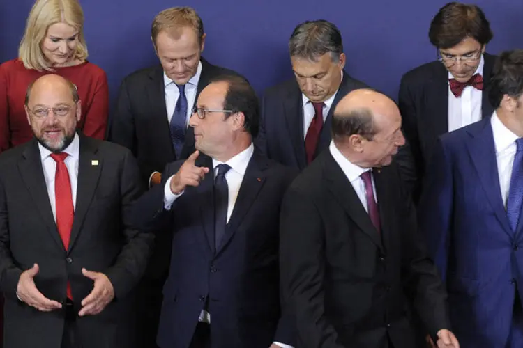 
	L&iacute;deres da Uni&atilde;o Europeia reunidos em foto: UE discute aumento de san&ccedil;&otilde;es &agrave; R&uacute;ssia
 (Reuters/Eric Vidal)