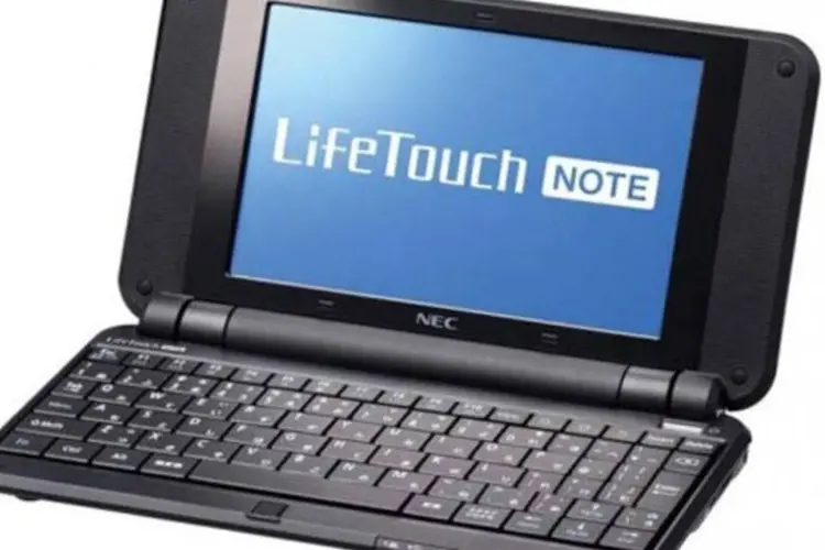LifeTouch Note, da NEC: gadget pesa 700 gramas e vai custar a partir de € 360 (Divulgação/NEC)