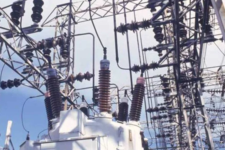 
	A Light v&ecirc; um aumento de 2,5&nbsp;%&nbsp;ao ano no seu mercado da distribui&ccedil;&atilde;o at&eacute; 2016, chegando a 22.113 gigawatts-hora (GWh) de consumo de energia em 2016, ante 20.054 GWh em 2012
 (BIA PARREIRAS/EXAME)
