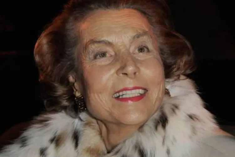A decisão do juiz significa que a fortuna da bilionária francesa de 88 anos, Liliane Bettencourt,  agora serão administrados por sua filha, Françoise Meyers-Bettencourt, e seus netos (Francois Durand/Getty Images)