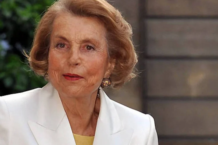 
	Liliane Bettencourt: aos 93 anos, ela superou em 2016 o empres&aacute;rio Bernard Arnault e sua fam&iacute;lia, que controlam o grupo de produtos de luxo LVMH e acumulam 30,33 bilh&otilde;es de euros
 (Getty Images)
