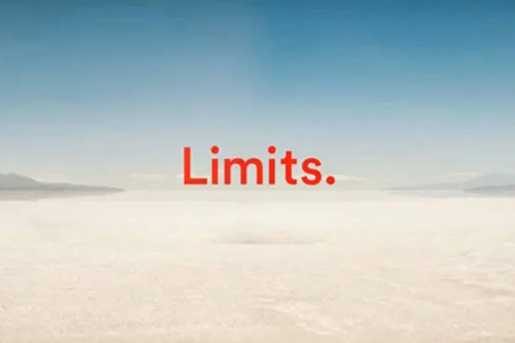 
	Produzido pela Wieden &amp; Kennedy, o an&uacute;ncio dispara na tela um texto motivacional sobre supera&ccedil;&atilde;o de limites.
 (Reprodução/YouTube)