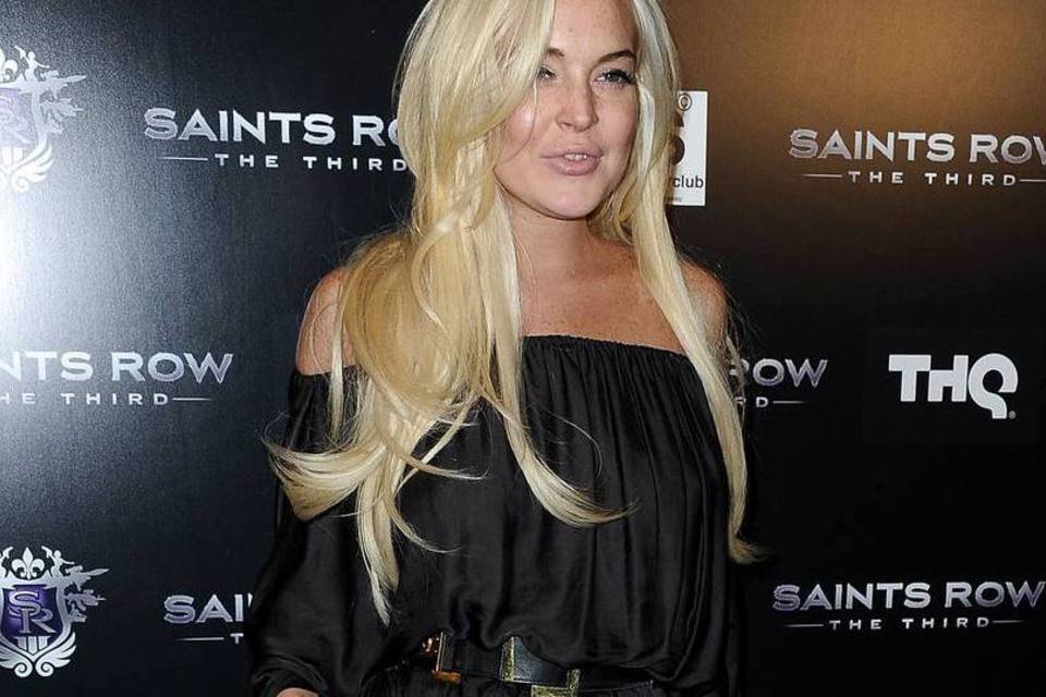 Por quase US$ 1 milhão, Lindsay Lohan posa nua para "Playboy" americana