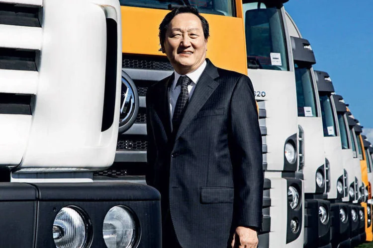 Lineu Takayama, diretor de recursos humanos da MAN Latin America: 5% da mão de obra da fábrica está com o contrato de trabalho suspenso há cinco meses (Paulo Pampolin/HYPE)