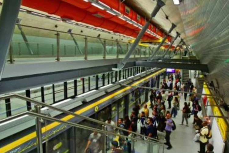 Estação Paulista, da linha amarela: metrô quer parte do dinheiro do IPTU (.)