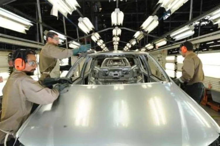 Linha de montagem, em fábrica da Fiat: ela é a sexta maior montadora europeia (Germano Luders/EXAME)