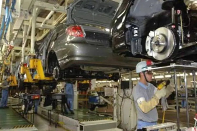 Linha de montagem da Toyota: modelos 4x4 foram os que venderam mais, chegando a 437,1% de aumento para o 4Runner (Arquivo/EXAME)
