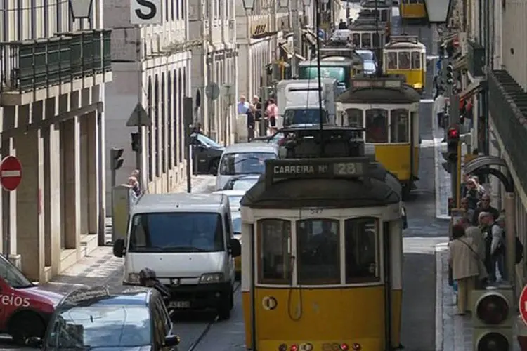 Lisboa: Portugal adotou cortes de salários e altas de impostos sob o resgate, o que pesou sobre a demanda interna (Wikimedia Commons)