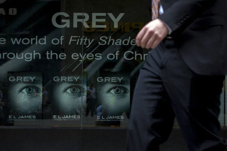 Publicidade do livro "Grey", o mais recente da série erótica "50 Tons de Cinza", num livraria em Nova York, nos Estados Unidos (Brendan McDermid/Reuters)