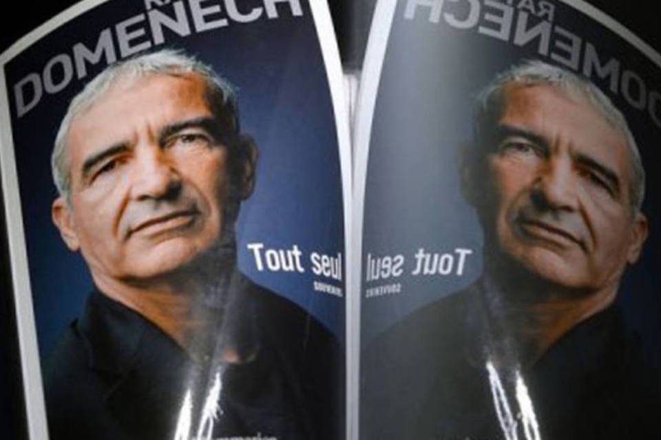 Ex-técnico da França acerta contas com jogadores em livro