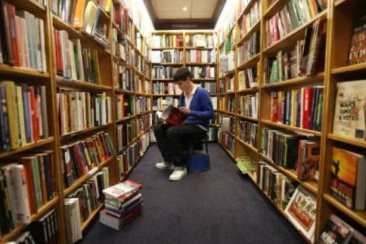 Cursos e livros são a melhor opção para entender o mercado financeiro (.)