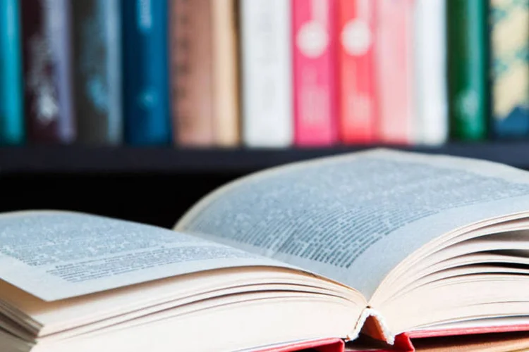 
	Livros: &ldquo;seria fant&aacute;stico se a Amazon tivesse comprado todo o estoque, mas n&atilde;o aconteceu&quot;, disse diretor da Cosac
 (Thinkstock/keira01)