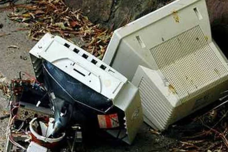 Brasil descarta por ano 96,8 mil toneladas de computadores (.)