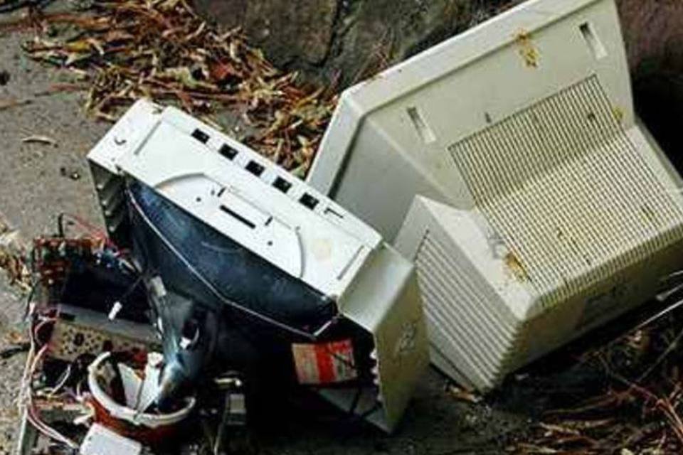 USP recebe lixo eletrônico