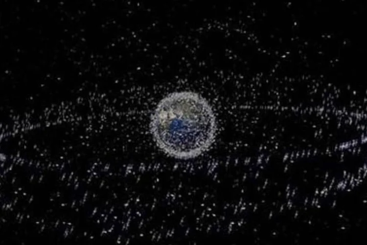 lixoespacial_460-jpg.jpg (.)