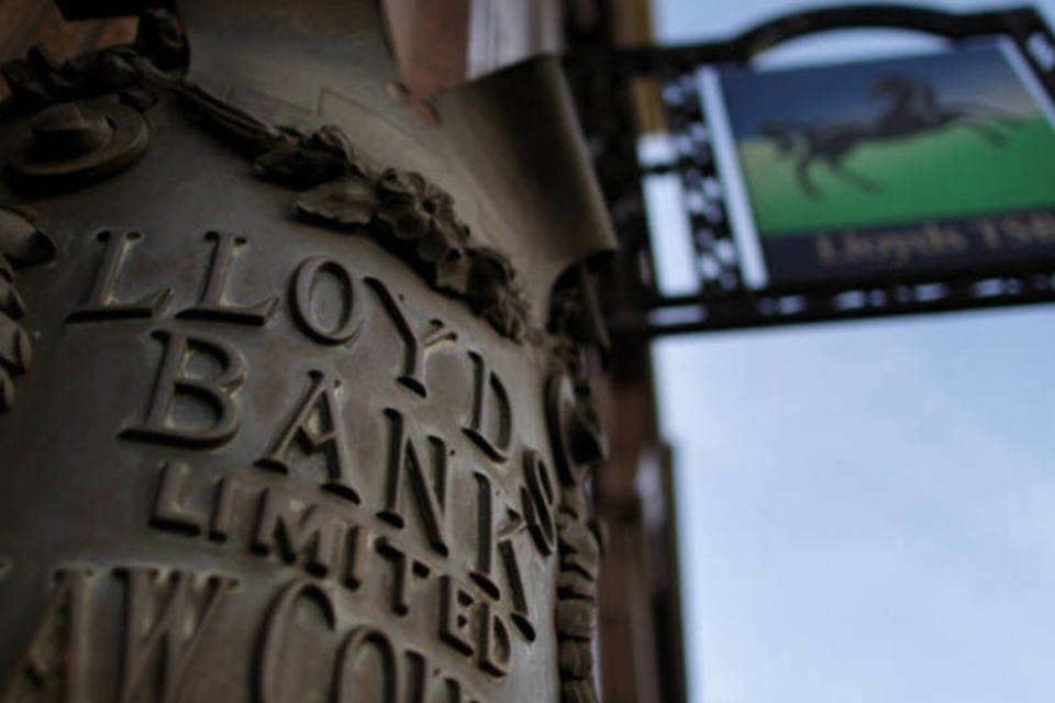 Lloyds enfrenta questões sobre colapso da venda de agências