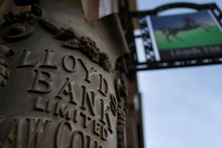 Em outubro, a Moody's cortou os ratings de Lloyds e Royal Bank of Scotland (Getty Images)