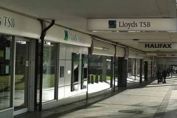 
	Lloyds: banco est&aacute; agora focado em apoiar empr&eacute;stimos para compradores de moradias
 (Wikimedia Commons)