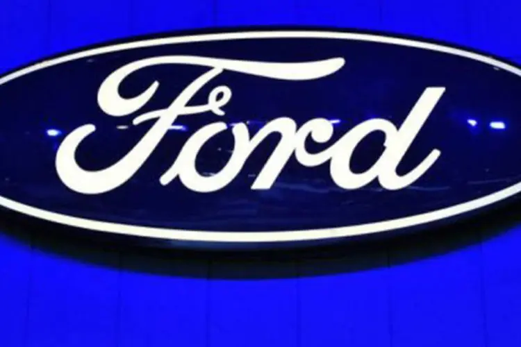 
	Logo da Ford: A Ford est&aacute; investindo US$ 135 milh&otilde;es no design, engenharia e desenvolvimento dos seus novos ve&iacute;culos
 (Karen Bleier/AFP)