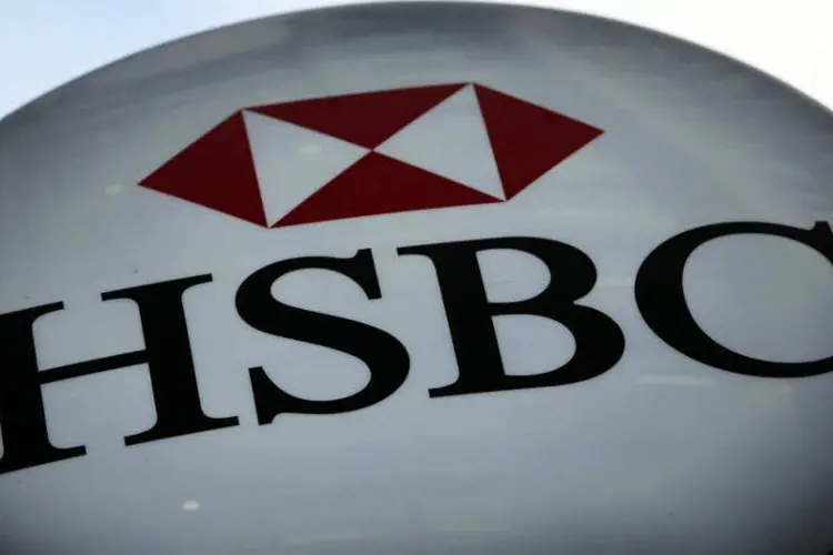 
	Logo do banco HSBC: ao oferecer o maior lance, o Bradesco dispara como favorito a levar o ativo
 (Chris Ratcliffe/Bloomberg)