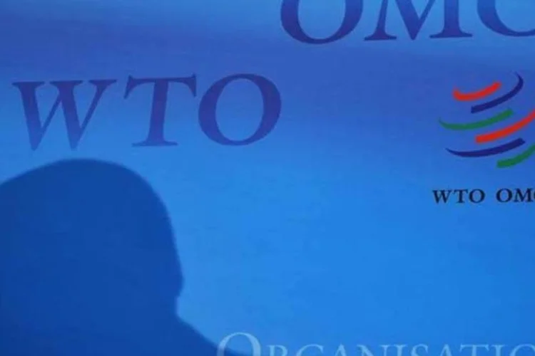 
	Logo da OMC: proje&ccedil;&atilde;o da OMC indica uma melhora da economia, mas que ainda n&atilde;o significa a m&eacute;dia de crescimento de 5,3% dos &uacute;ltimos 20 anos
 (AFP/ Fabrice Coffrini)