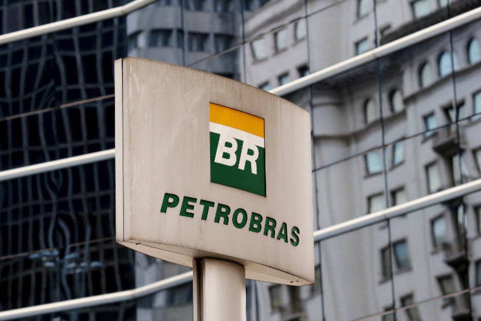 Fitch reafirma rating da Petrobras em BBB-
