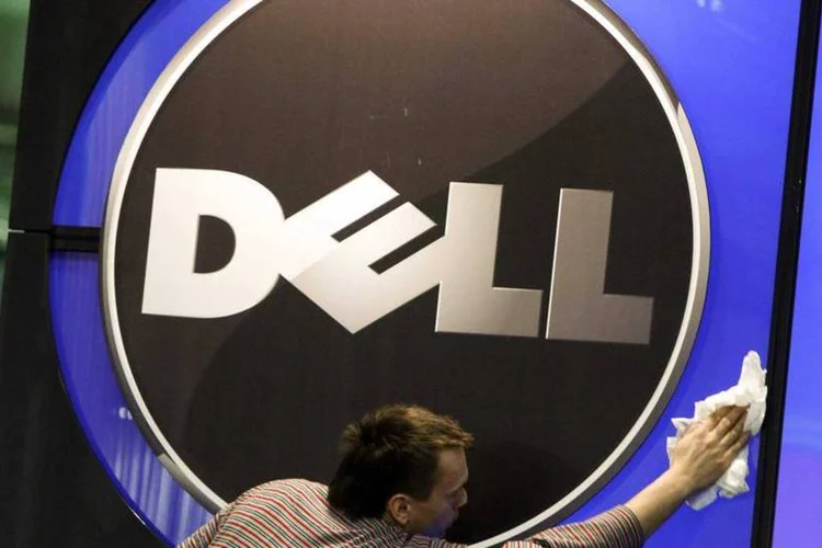 
	Logo da Dell: acordo sobre o fechamento de capital da empresa &eacute; liderado pela Silver Lake Partners
 (REUTERS/Thomas Peter/Arquivo)