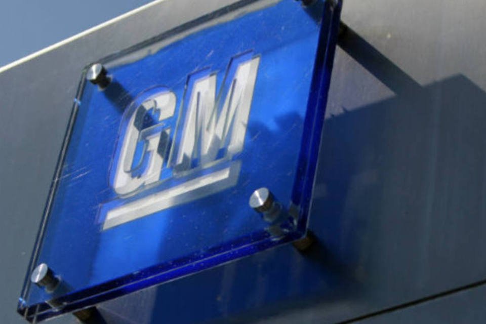 Empregados da GM promovem paralisação contra demissões