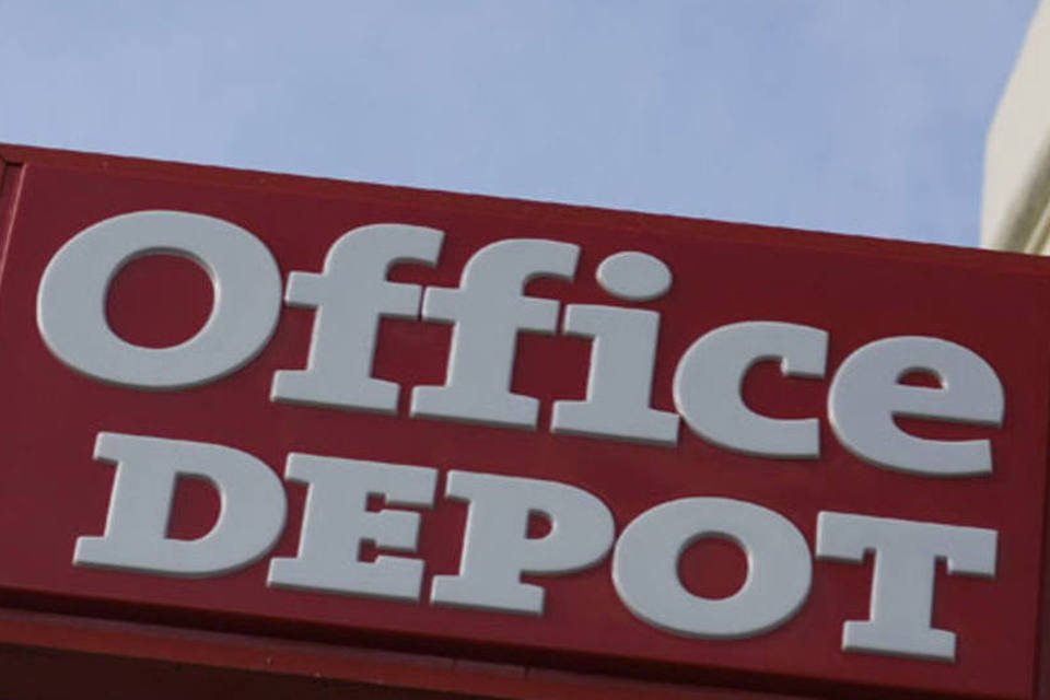 Norte-americanas OfficeMaX e Office Depot negociam fusão | Exame