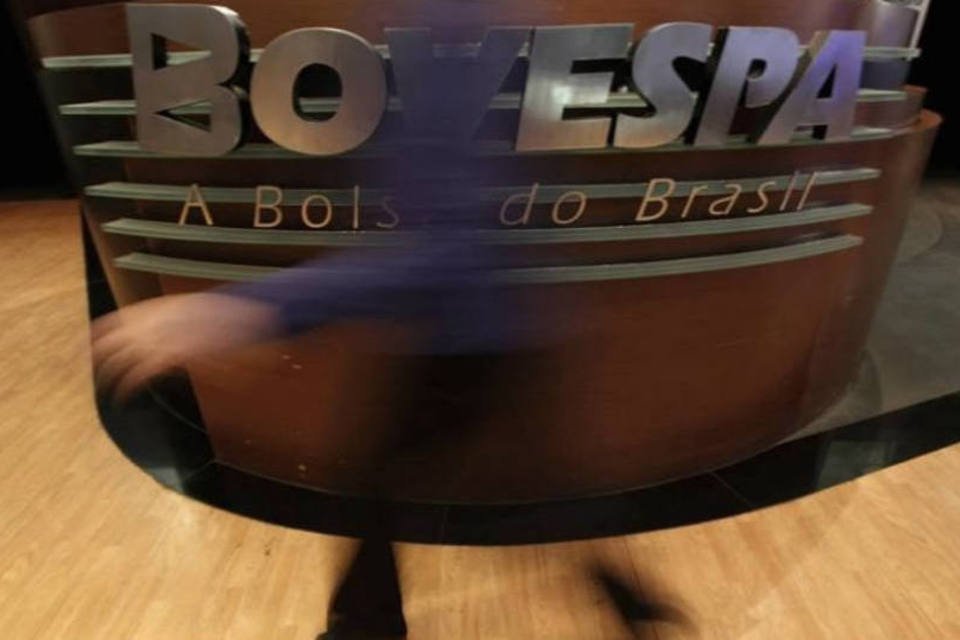Bovespa avança guiado por Petrobras em dia cheio de balanços