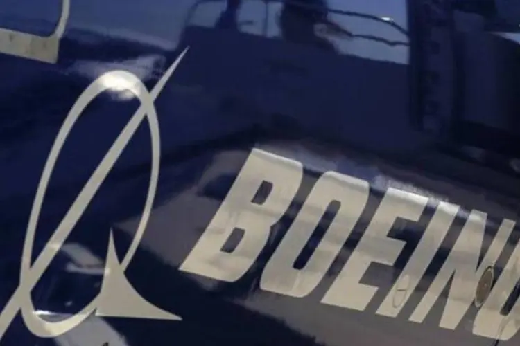 Logo da Boeing é visto em uma aeronave Boeing 787 Dreamliner em Long Beach, Califórnia (Lucy Nicholson/Reuters/Reuters)