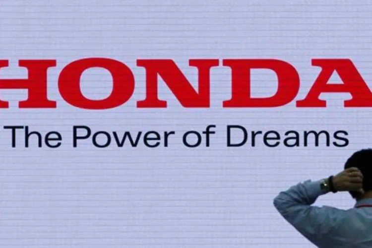 Logotipo da Honda exibido em um showroom em Tóquio (Toru Hanai/Reuters/Reuters)