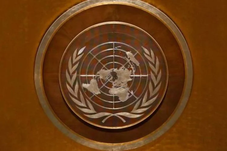 
	Logotipo da ONU: M&eacute;ndez viajar&aacute; a convite do governo brasileiro. Ele passar&aacute; por S&atilde;o Paulo, Sergipe, Maranh&atilde;o e Alagoas onde far&aacute; visitas surpresas a penitenci&aacute;rias, delegacias e centros de aplica&ccedil;&atilde;o de medidas socioeducativas a menores
 (Mike Segar/Reuters)