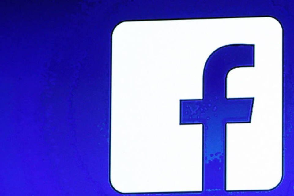 Facebook diz que não censura posts com teor político